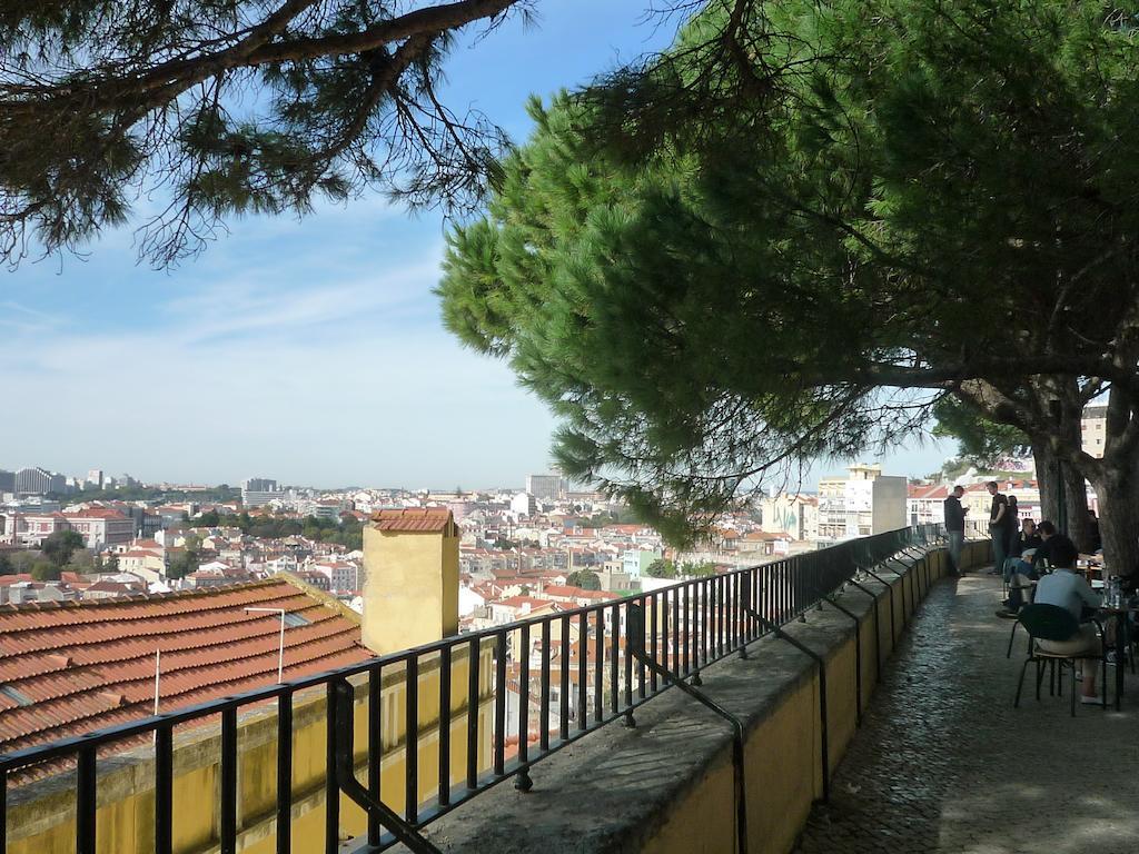 Casas Do Castelo Apartment Lisbon Exterior photo